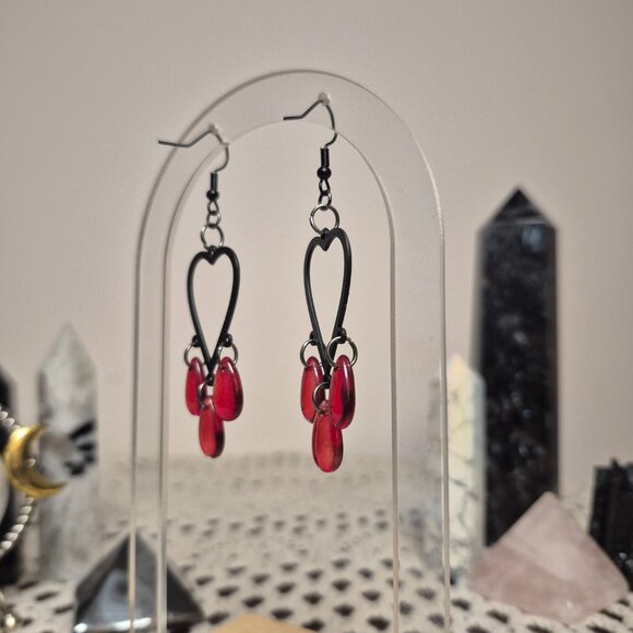 Bleeding Love Earrings - Picture 3 of 6